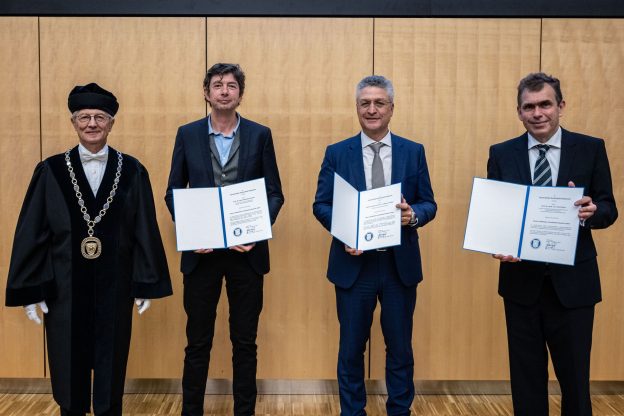 Verleihung von Ehrendoktorwürden an Christian Drosten, Gerd Sutter und Lothar H. Wieler